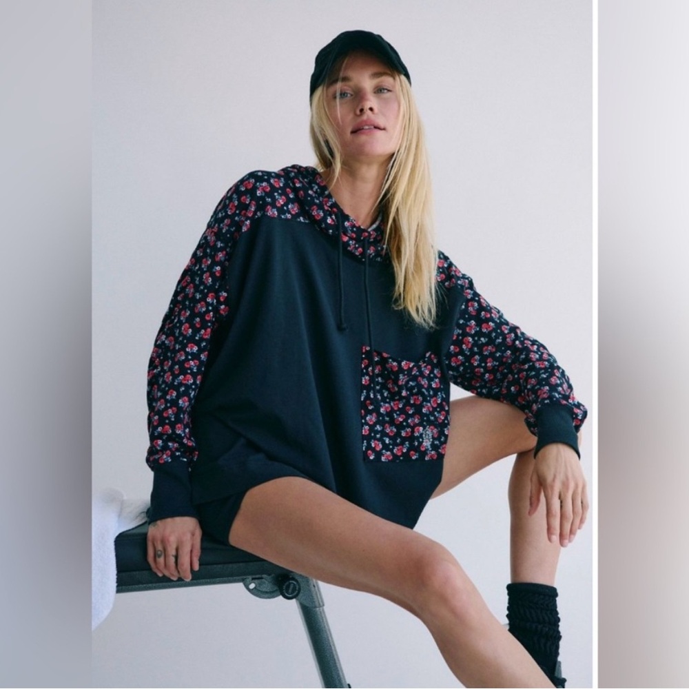 Free People Hot Shot Printed Hooded Layer